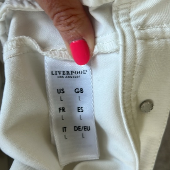 Like new white Liverpool jean jacket. Size large. - Picture 4 of 5